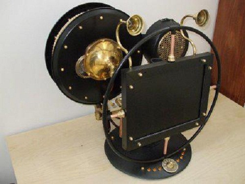 Ti vi độc đáo với thiết kế loa bắt mắt.