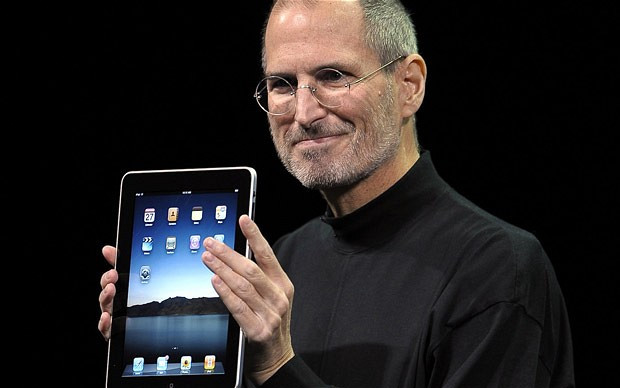 Ngày 27/1/2010 đánh dấu sự ra đời chiếc iPad thế hệ đầu tiên của Apple. Ảnh: Telegraph.