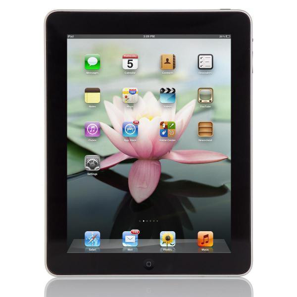 Ngày 3/4/2010, iPad đầu tiên chính thức được bán ra trên toàn cầu. Sau khoảng 3 tháng, đã có hơn 3 triệu chiếc iPad 1 được bán ra, cho thấy sức hút mạnh mẽ của thiết bị mang tính cách mạng từ Apple. Ảnh: Azod.