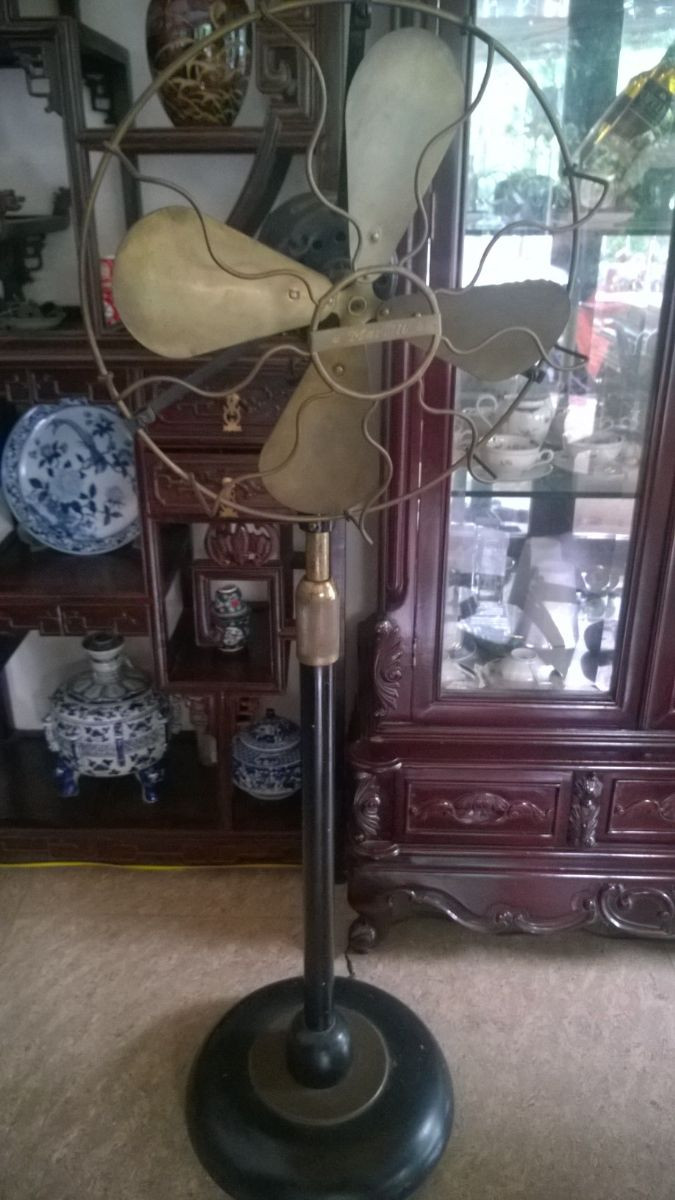 Quạt cây cổ hiệu Marelli. Ảnh: Donghoco.