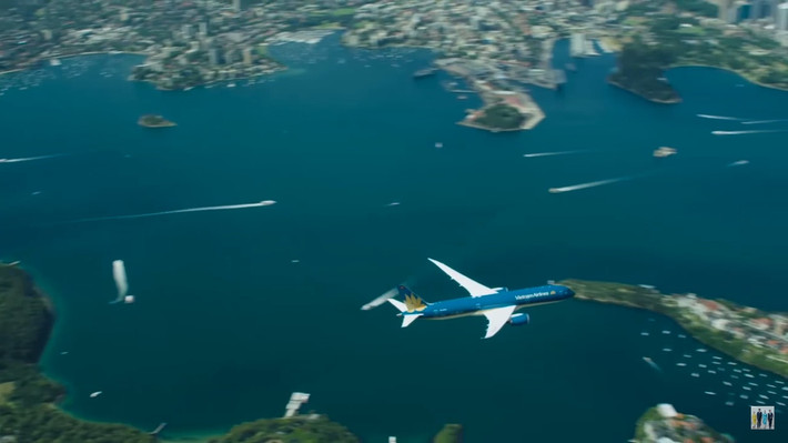 Đến nay, Vietnam Airlines đã đưa Boeing 787 vào khai thác trên đường bay quốc tế London (Anh), Frankfurt (Đức), Narita (Nhật Bản), Bắc Kinh (Trung Quốc), Sydney, Melbourne (Australia). Ảnh: Youtube.