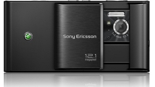 Ra mắt năm 2009, Sony Ericsson Satio sở hữu màn hình cảm ứng 3.5 inch, bộ nhớ 8 GB và thẻ nhớ microSD. Máy hỗ trợ Bluetooth, GPS, Wi-Fi, FM, nhận dạng chữ viết. Đặc biệt camera 12.1 MP có đèn Xeon cho khả năng chạm vào khung hình để lấy nét. Ảnh: GSM Arena.
