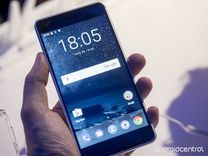 Về cấu hình, Nokia 3 và Nokia 5 đều được trang bị RAM 2GB, dung lượng lưu trữ 16GB, còn Nokia 6 sở hữu RAM 3GB, bộ nhớ trong 32GB. Ảnh: Androidcentral.