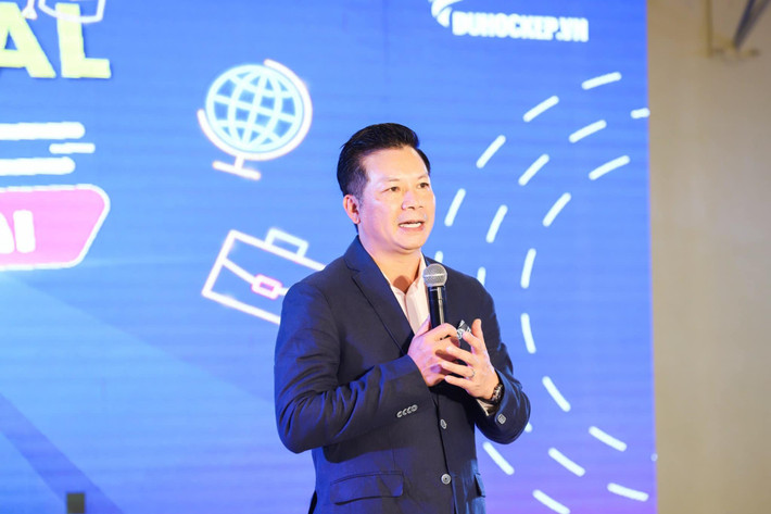 Bước ra từ chương trình Thương vụ bạc tỷ, Shark Phạm Thanh Hưng được mọi người biết đến bởi tài năng kinh doanh cùng khối gia sản "khổng lồ". Ảnh: FBNV