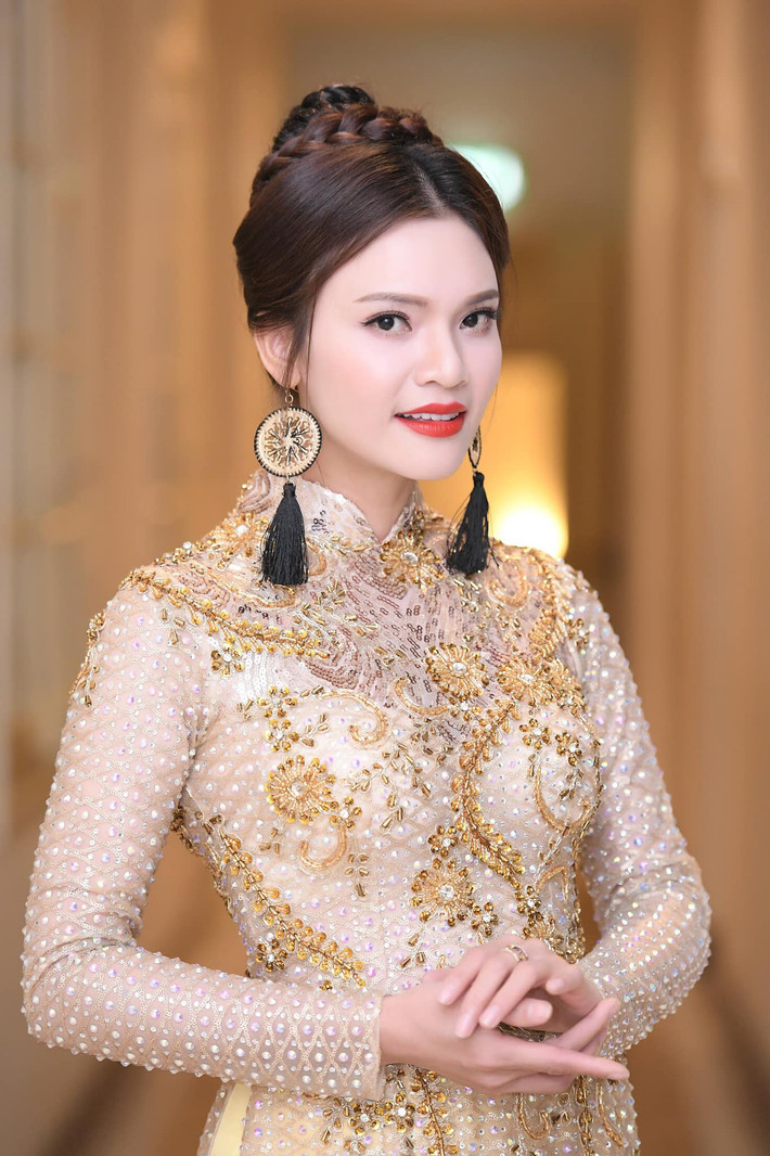 NSƯT Phạm Phương Thảo (sinh năm 1982) là 1 trong 42 nghệ sĩ có tên trong danh sách được phong tặng danh hiệu Nghệ sĩ Nhân dân (NSND) lần thứ 10 theo quyết định số 1431/QĐ-CTN do Chủ tịch nước Võ Văn Thưởng ký ngày 28/11. Ảnh: FBNV