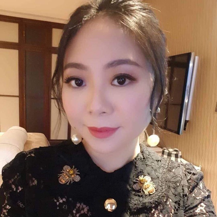Được biết, cô gái này là Nguyễn Hồng Nhung sinh năm 1993 có hộ khẩu thường trú phường 7, quận 3 (TP HCM).