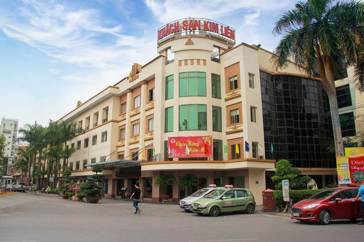 Khách sạn đạt tiêu chuẩn 3 sao với nhiều dịch vụ đa dạng như phòng nghỉ, nhà hàng, quán bar, phòng hội nghị, hội trường tiệc cưới, dịch vụ tư vấn du lịch cho du khách…Ảnh: Angoda.