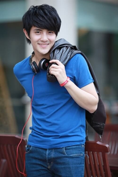 Năm 2012, Ông Cao Thắng cho ra đời công ty riêng của mình. Hiện tại, công ty của anh sở hữu ekip trẻ đầy tài năng như: ca sĩ Đông Nhi, nhạc sĩ Đỗ Hiếu, nhạc sĩ Huỳnh Hiền Năng, đạo diễn Phan Lên, nhóm nhạc Uni5 cùng nhiều ca sĩ trẻ khác…Ảnh: Internet.