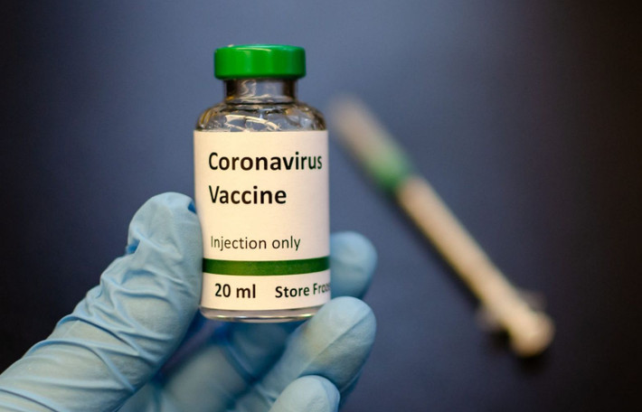 Tim Kruse, bác sĩ tại Colorado cho biết, giới nhà giàu vẫn thăm dò việc liệu họ có được tiêm vaccine phòng Covod-19 hay không. Ảnh: Getty.