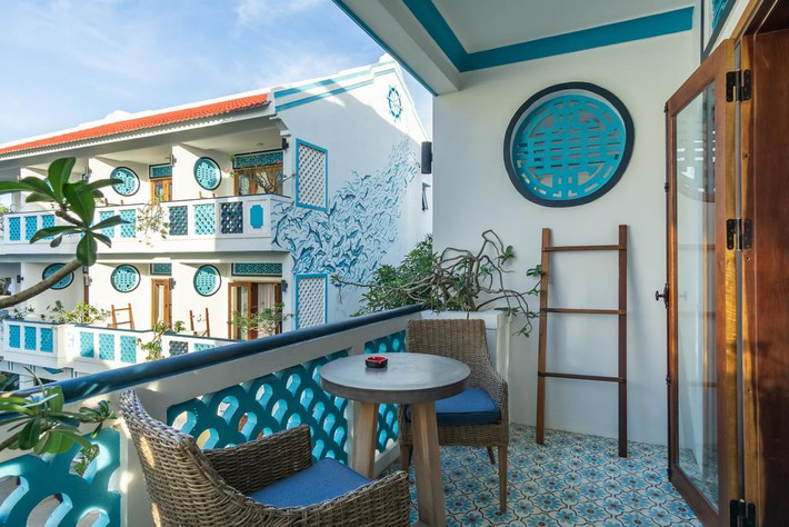 Tọa lạc trong ngôi làng Tân Thành cổ kính, Beachside Boutique Resort Hội An cung cấp hồ bơi ngoài trời mở cửa quanh năm, tầm nhìn ra biển và nhà hàng ngay trong khuôn viên.