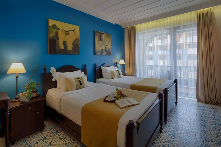 Nằm ở vị trí thuận lợi ở thành phố Hội An, "La Residencia - Little Boutique Hotel & Spa" có sự kết hợp giữa nét đẹp của Hội An và sự sang trọng tân cổ điển kiểu Bồ Đào Nha.