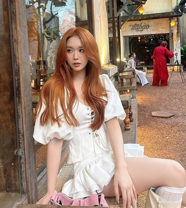 Loạt ảnh của Đinh Nhi khiến nhiều người phải xuýt xoa về nhan sắc.