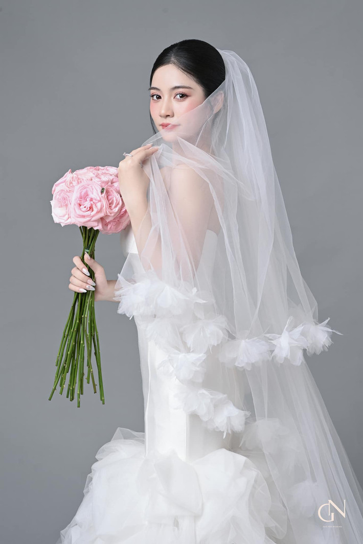 Sau chia tay, cả Nam Phương và Win D có khoảng hai tháng im lặng hoàn toàn. Nhưng chính thời gian đó lại giúp họ nhận ra giá trị của đối phương.