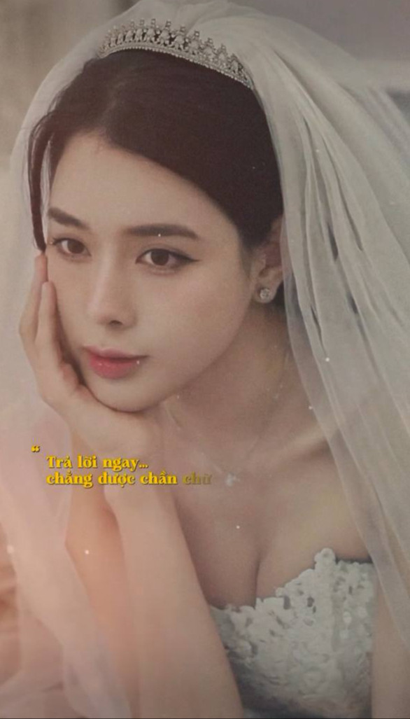 Trần Bích Hạnh khoe nhan sắc xinh đẹp dịu dàng, đầu đội vương miện và voan cài tóc thướt tha.