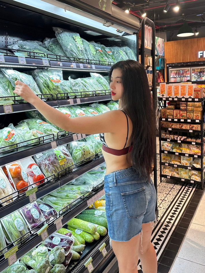 Với Kim Hà, lựa chọn phong cách là cách thể hiện bản thân, miễn là không làm tổn hại đến ai.