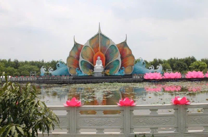 Những công trình phụ trợ xung quanh phục vụ đại lễ Vesak 2025 đã được BTC hoàn thành.