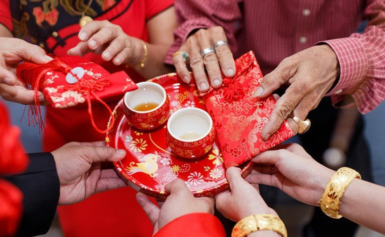 Nếu chàng trai nào nghiêm túc muốn ứng tuyển, vị đại gia Trung Quốc sẽ ứng trước 10.000 nhân dân tệ (khoảng 36 triệu đồng) tiền đi lại, tàu xe. Ảnh minh hoạ