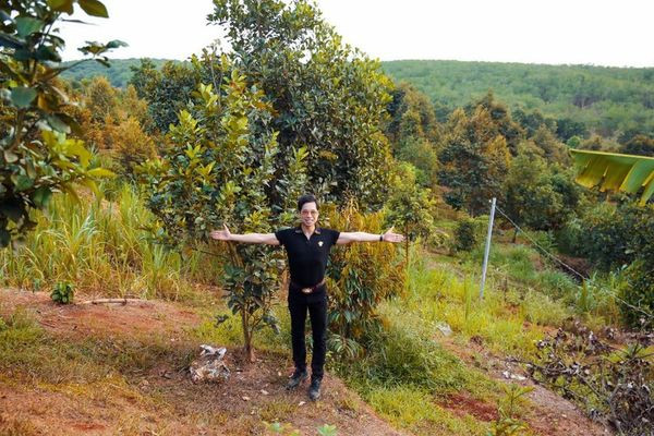 "Ông hoàng nhạc sến" Ngọc Sơn thậm chí còn được một người quen tặng cho một trang trại rộng 20.000 m2 ở Lâm Đồng. Nguồn: FBNV