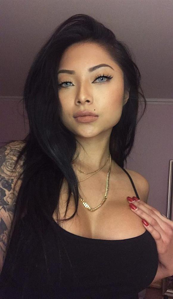 Trên cơ thể của Cassie Trinh Võ sở hữu nhiều hình xăm đặc biệt. Đây cũng là điểm nhấn khiến cô nàng sở hữu hơn 1 triệu lượt follow trên Facebook.