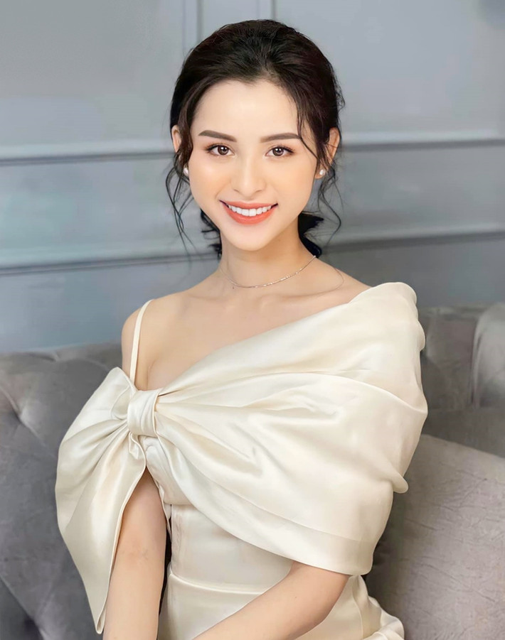 Năm ngoái, hot girl chuyển giới Tường Vi - Á hậu 2 của cuộc thi Đại Sứ Hoàn Mỹ từng gây sốt cộng đồng mạng vì câu chuyện bỏ nhà đi năm 17 tuổi của mình.