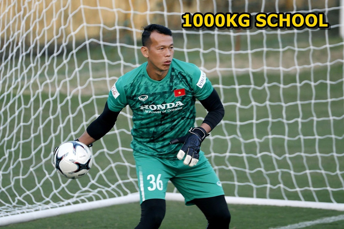 Mới đây, hình ảnh đội hình xuất phát của các cầu thủ đội tuyển Việt Nam được dân mạng thể hiện trình độ "Ielts 10 chấm" vô cùng hài hước, khiến người xem ngơ ngác vài giây để kịp "nảy số".