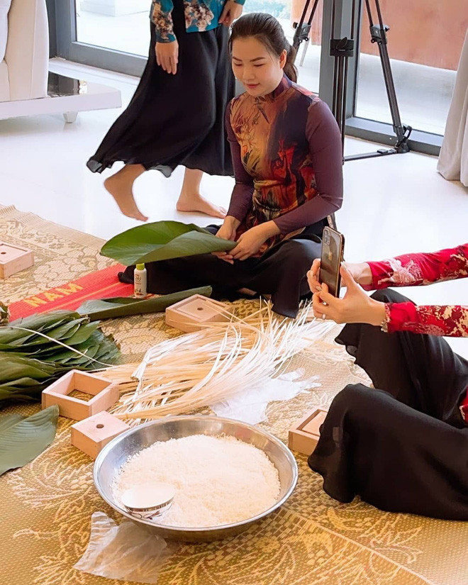 Thúy Kiều viết: "Lạt này gói bánh chưng xanh/ Cho mai lấy trúc, cho anh lấy nàng".