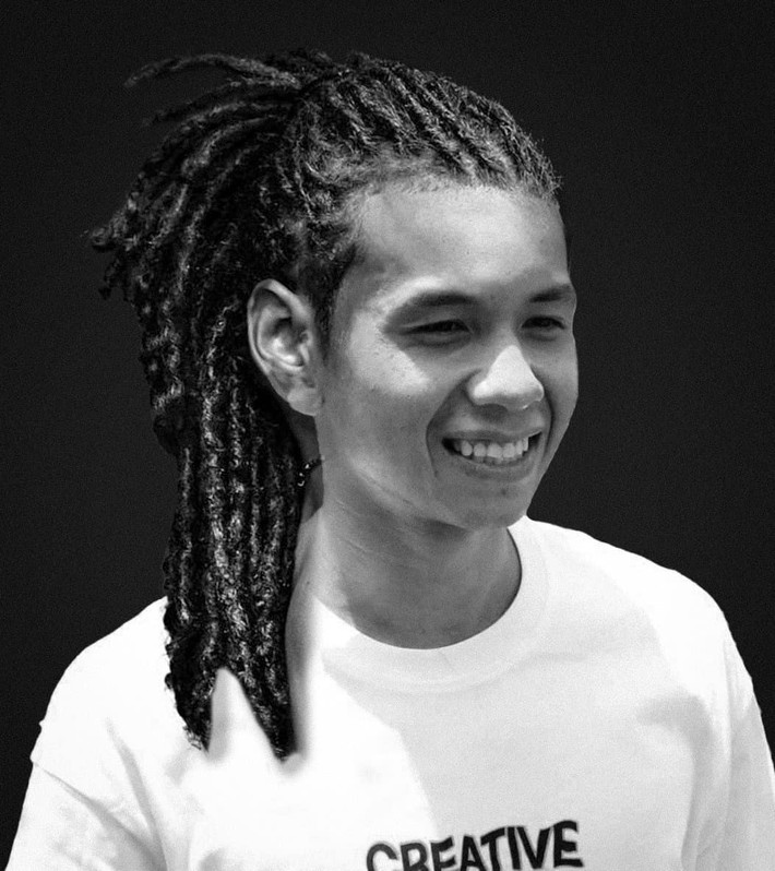 Hồng Duy khá thích thú với mái tóc "dreadlock" từ Công Phượng.