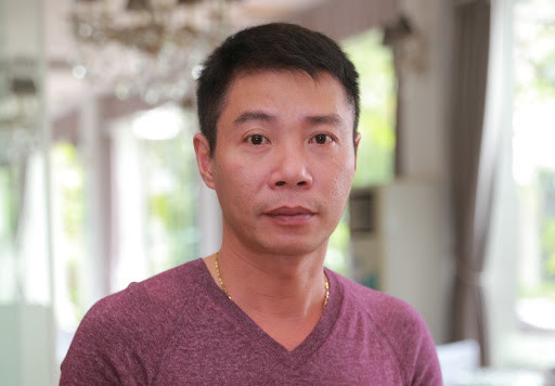 Cùng ngắm thêm những hình ảnh của NSND Công Lý - "cô Đẩu" siêu đanh đá trong loạt seri Gặp Nhau Cuối Năm.