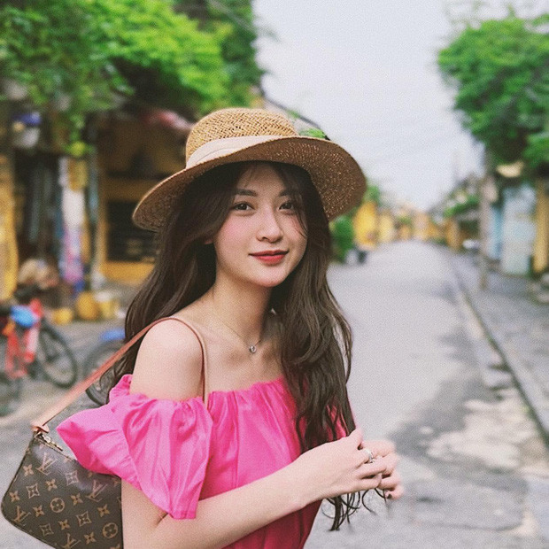Một thời gian sau đó, Thư Vũ đã comeback trên một số nền tảng như Facebook, TikTok.