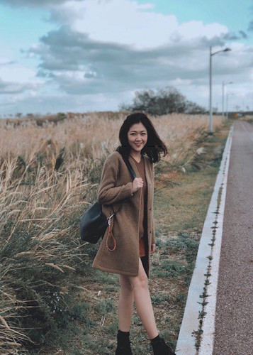 Ở Q&A trên Instagram, tiếp viên hàng không Nam Phương đã có chia sẻ thoải mái về đề tài "bao giờ lấy chồng?" và nhanh chóng thu hút được sự chú ý và bình luận của nhiều người.