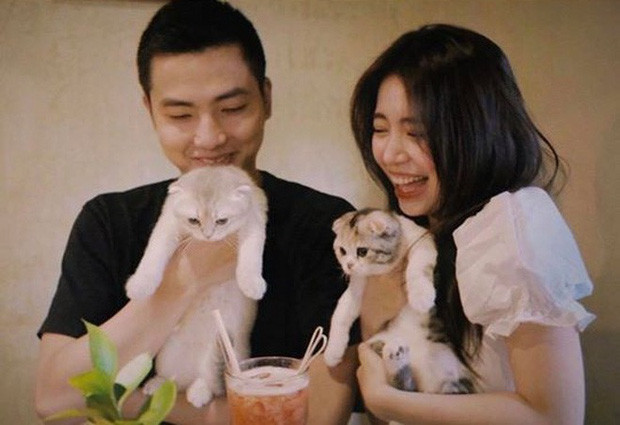 Mẫn Tiên và Hưng James từng là một trong những cặp đôi gái xinh - trai bóng rổ được netizen ngưỡng mộ. Nếu như nàng là hot girl triệu followers thì chàng là cầu thủ bóng rổ kiêm chủ tịch HĐQT một ngôi trường cấp 3