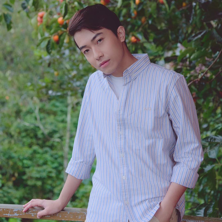 Cũng theo Social Blade, con số trên là thu nhập từ quảng cáo trên Youtube, chưa kể Cris Phan còn thu nhập hợp tác quảng cáo từ các nhãn hàng.