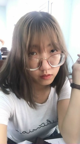 Sau một thời gian chiếm sóng mạng xã hội, giờ đây, cuộc sống của Đoan Minh trở lại bình thường. Tuy nhiên, mọi nhất cử nhất động của cô nàng đều bị netizen theo dõi "không trượt phát nào".