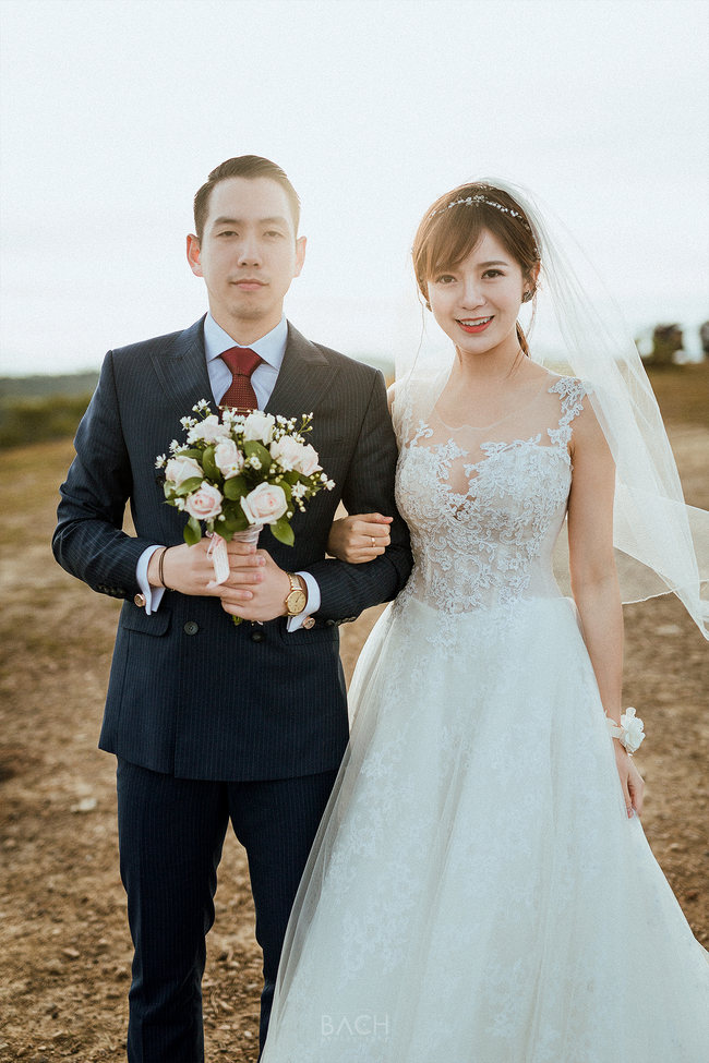 Sau đó, Tú Linh về nước và đảm nhiệm vị trí BTV - MC cho các chương trình bóng đá.