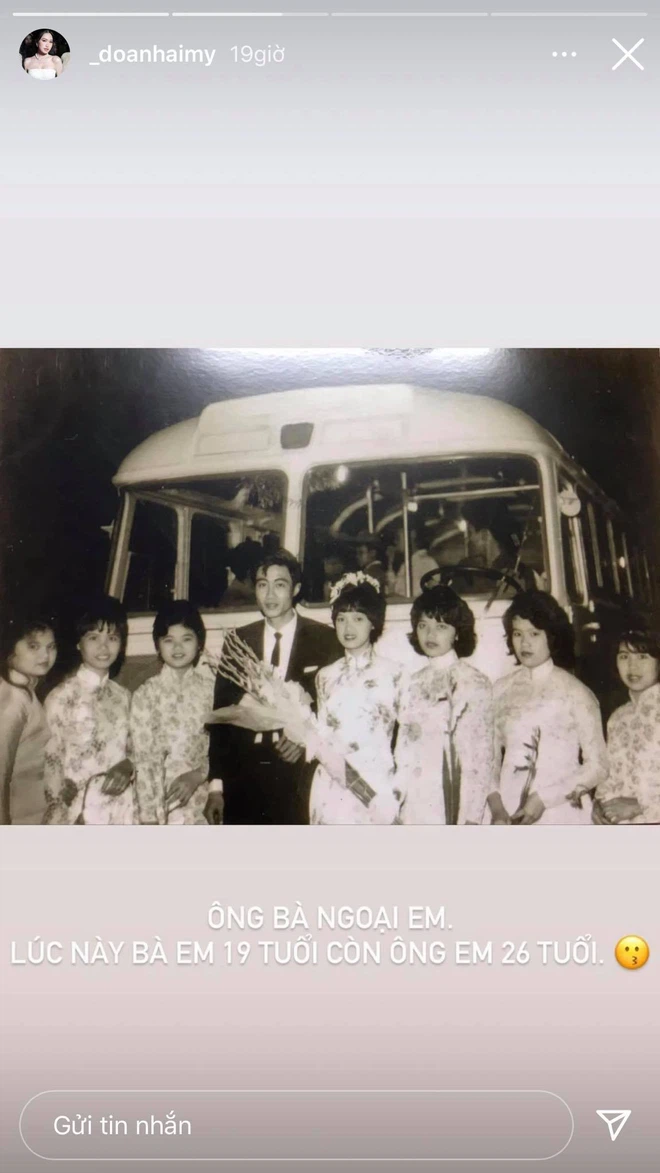 Theo ảnh, đám cưới của ông bà ngoại người đẹp Doãn Hải My khá hoành tráng, thậm chí không phải dạng vừa.