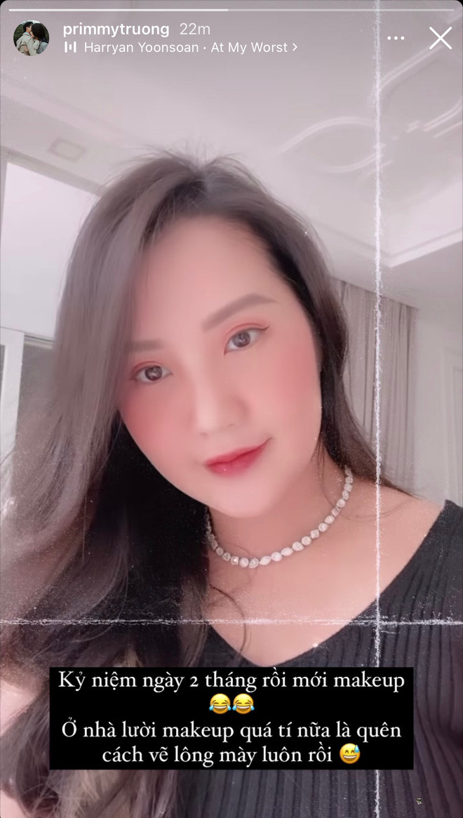 Cụ thể, Primmy Trương vừa tung story Instagram zoom sát nhan sắc hiện tại của bản thân.
