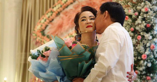 Tính đến thời điểm hiện tại, vợ chồng chủ nhân khu du lịch Đại Nam đã vượt qua không ít sóng gió, nhất là khi bà Phương Hằng liên tục bị đồn thổi có tình cảm với người khác.