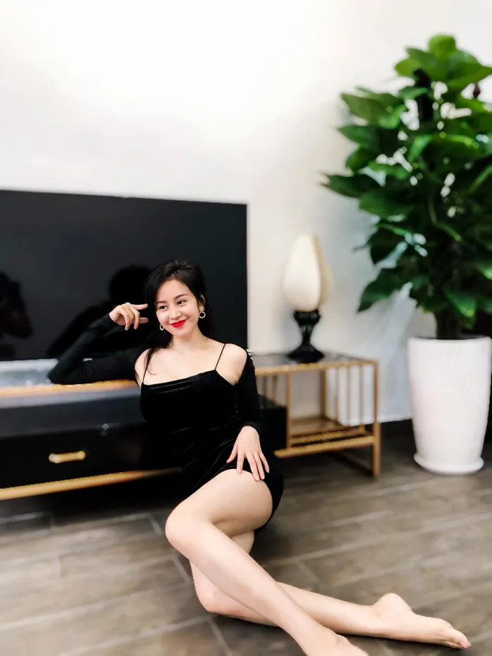 Là một trong những hiện tượng mạng đã nổi tiếng khá lâu, nhưng bà Tưng vẫn thường xuyên được netizen chú ý mỗi khi đăng hình trên mạng xã hội.