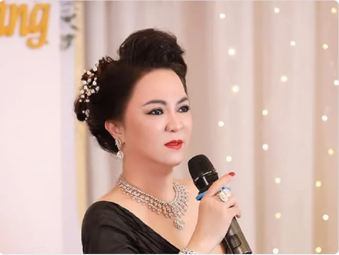 Nổi tiếng là một trong những đại gia "khét tiếng" nhất đất Bình Dương, cuộc sống xa hoa, sang chảnh của bà Phương Hằng luôn là điều khiến bao người mơ ước.