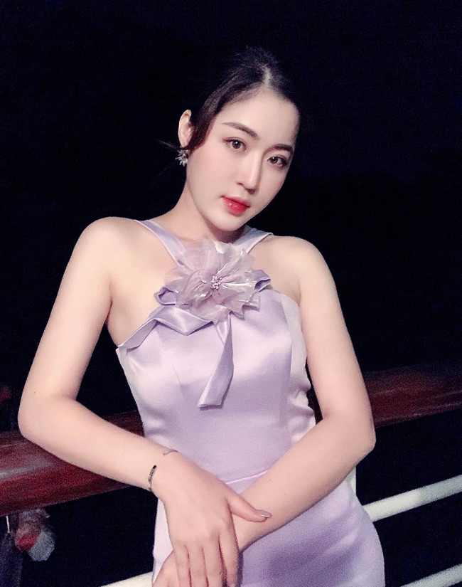 Thanh Tâm từng theo học khoa Báo chí của trường Đại học Khoa học Xã hội & Nhân văn và trường Cao đẳng truyền hình Hà Nội.