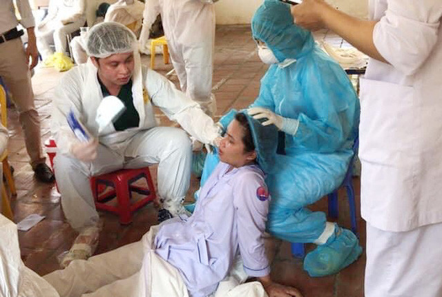 Sự hy sinh, đóng góp của các "chiến sĩ tuyến đầu chống dịch" này không chỉ là y đức, là tình cảm giữa người với người mà còn là sự đồng lòng, quyết tâm của toàn thể bộ máy chính trị cho đến toàn dân để hướng tới cái chung "VÌ MỘT VIỆT NAM KHỎE MẠNH VÀ THẮNG ĐẠI DỊCH".