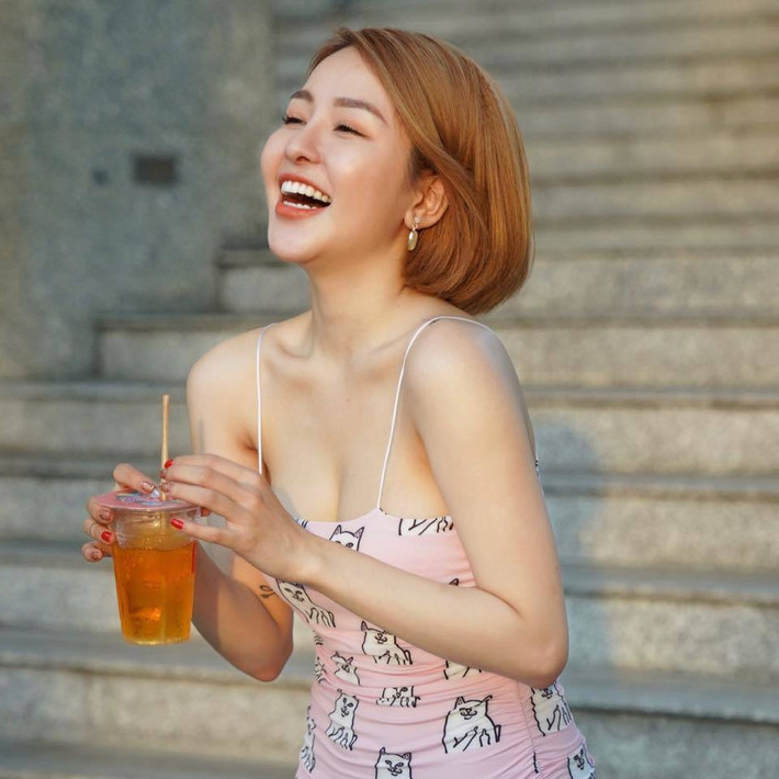 Thời gian gần đây, Trâm Anh cũng ngày càng chịu khó khoe vóc dáng thon gọn nhờ giảm cân thành công.