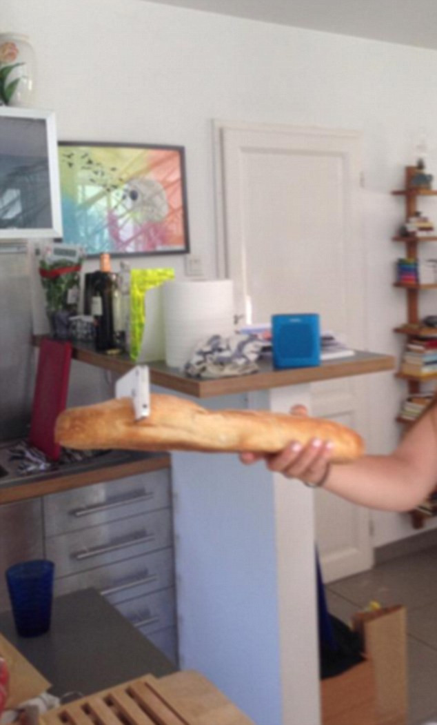 Gậy tự sướng bằng bánh mì.