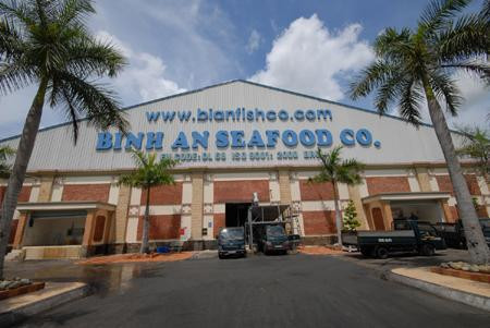 Năm 2005, nữ doanh nhân thành lập Công ty CP Thủy sản Bình An (Bianfishco) chuyên chế biến cá tra, cá basa... có quy mô vô cùng lớn, đưa tên tuổi của bà trở nên nổi tiếng trong lĩnh vực kinh doanh. Đại gia thủy sản trở thành "thương hiệu" riêng nhiều người gọi bà.