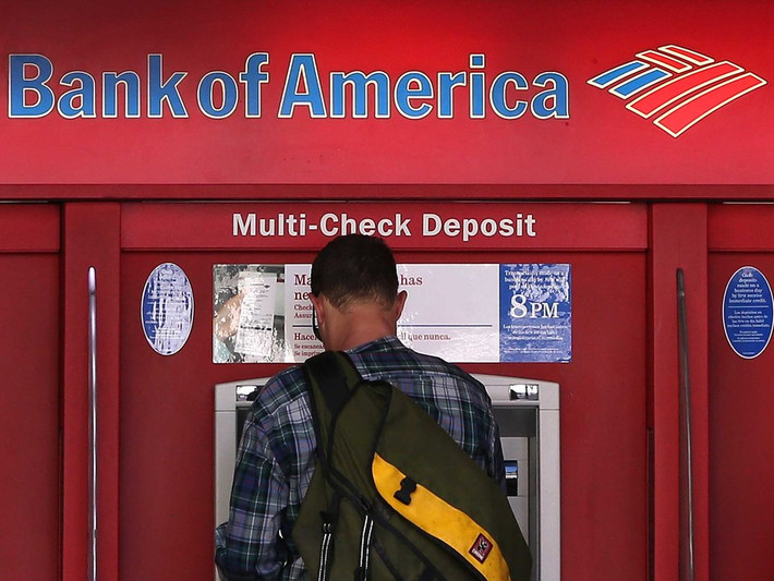 Ngân hàng Mỹ (Bank of America) là một ngân hàng đa quốc gia và công ty dịch vụ tài chính Mỹ có trụ sở tại Charlotte, North Carolina. Đây là công ty cổ phần ngân hàng lớn thứ hai ở Mỹ tính theo tài sản (2.280 tỷ USD).
