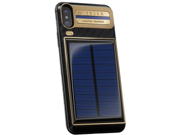 Vỏ máy làm cho iPhone X dày hơn đáng kể. Với chiếc vỏ này, thiết bị có độ dày 16,2mm – không có vỏ, iPhone X chỉ dày 7,7 mm: Vỏ iPhone X Tesla quá dày khiến cho camera sau bị lõm sâu vào trong vỏ máy.