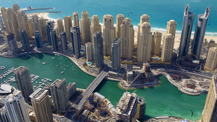 Các tiểu vương quốc Arab thống nhất cũng có 62 tỷ phú với tổng tài sản 168 tỷ USD. Ảnh: Printest.