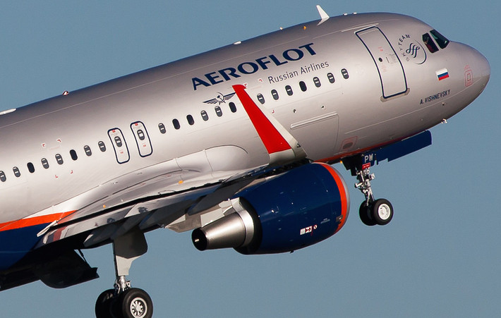 Trên một chuyến bay của hãng hàng không Aeroflot (Nga), hành khách yêu cầu đổi phi công sau khi phát hiện người này say rượu. Ảnh: Skift.