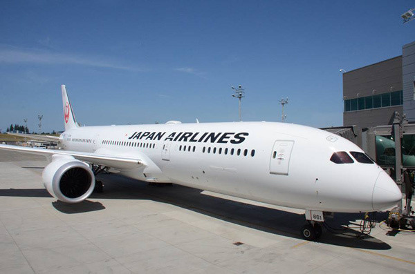 Thêm nữa, hãng hàng không giá rẻ Jestar Japan (liên doanh giữa JAL và Qantas) mới chỉ dừng lại ở việc khai thác các đường bay tầm ngắn.