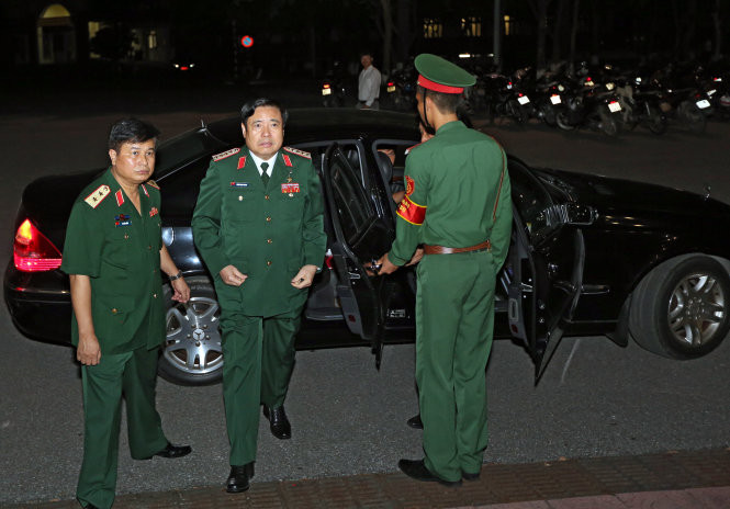 Đại tướng Phùng Quang Thanh đến hội trường.